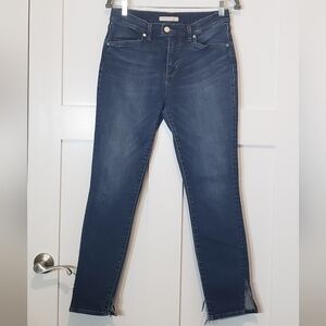 BCGMaxAzria Size 28 High Rise Blue Jeans Skinny Whiskered  Dark W/ Fading